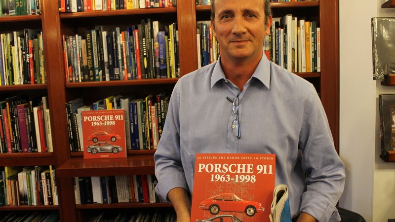 Porsche 911 1963 - 1998: la storia di un mito in un libro