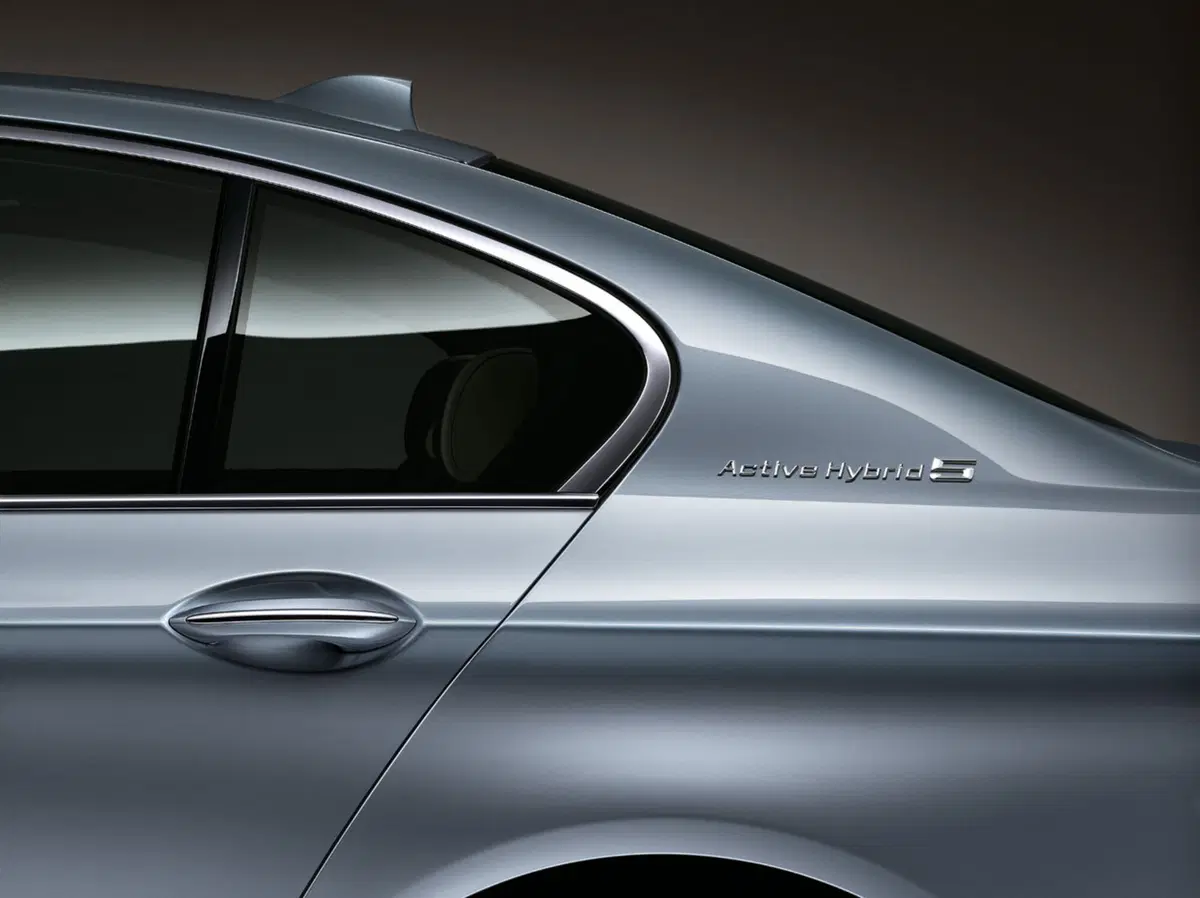 BMW ActiveHybrid 5 (7)