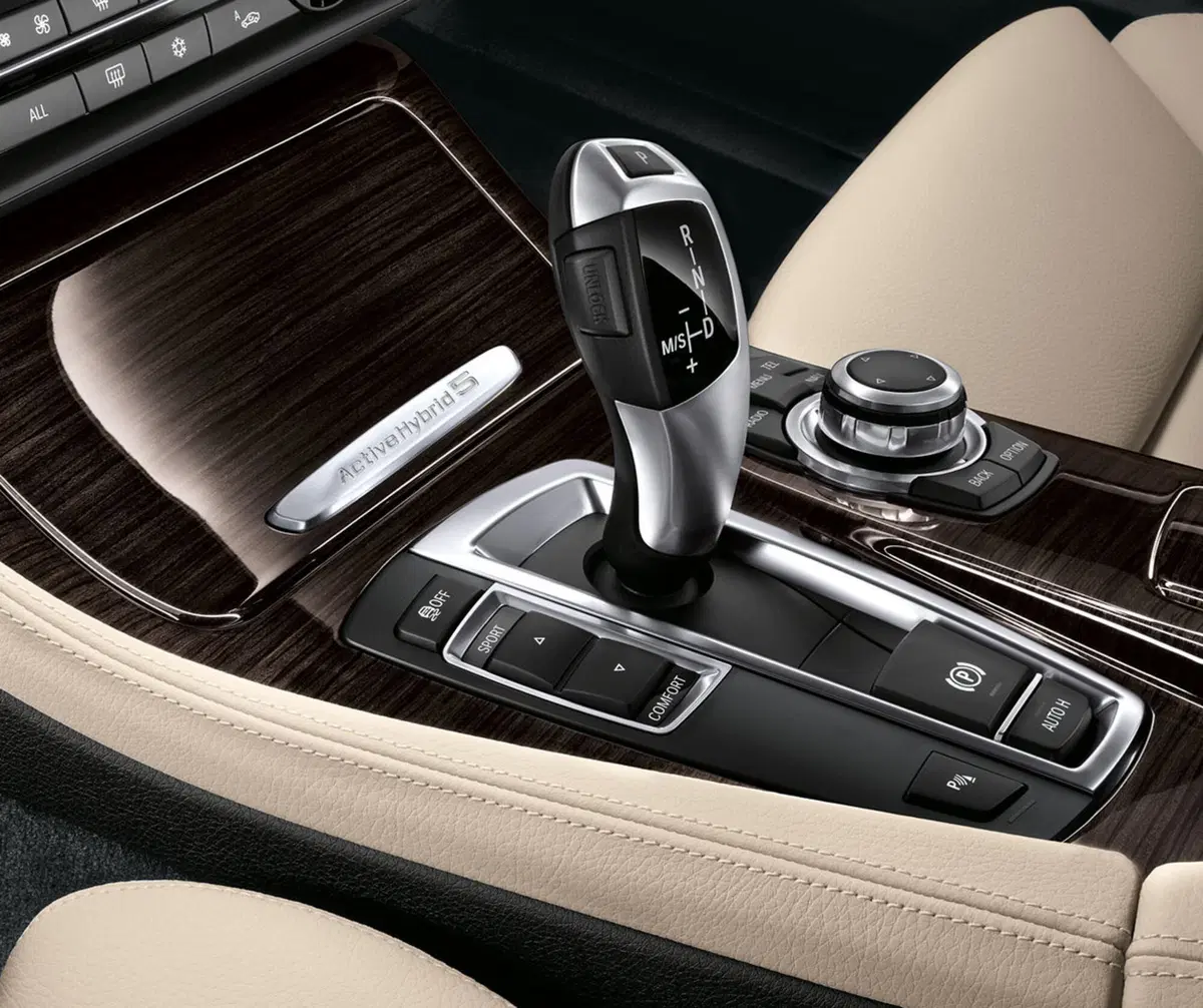 BMW ActiveHybrid 5 (12)