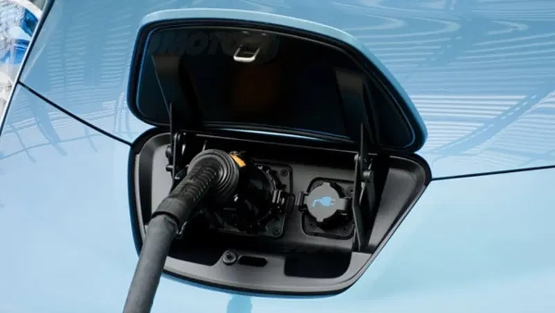 Nissan: accordo con GE per diffondere l'auto elettrica