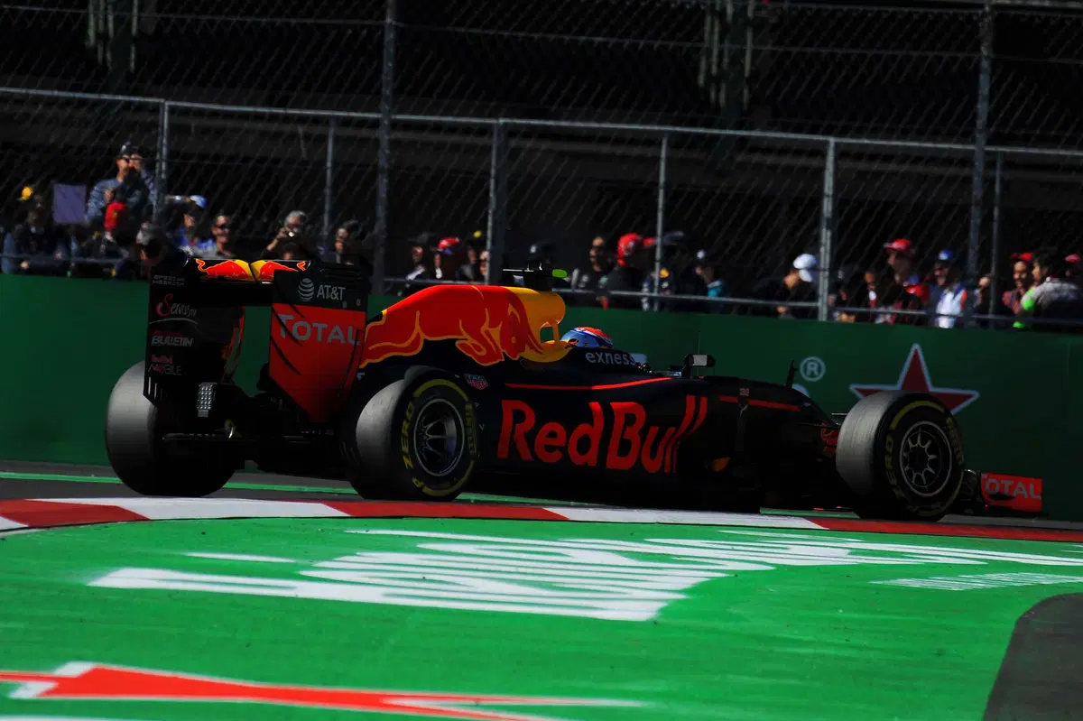 F1, Gp Messico 2016: pole per Hamilton (3)