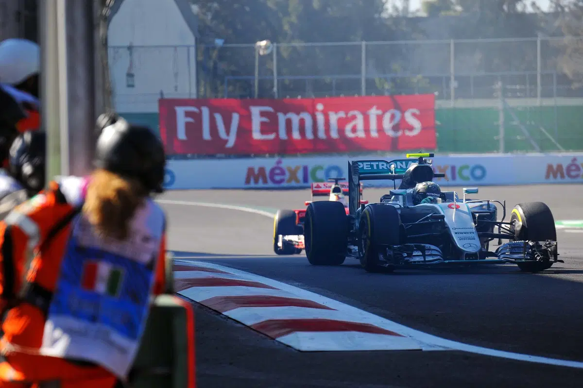 F1, Gp Messico 2016: pole per Hamilton (10)
