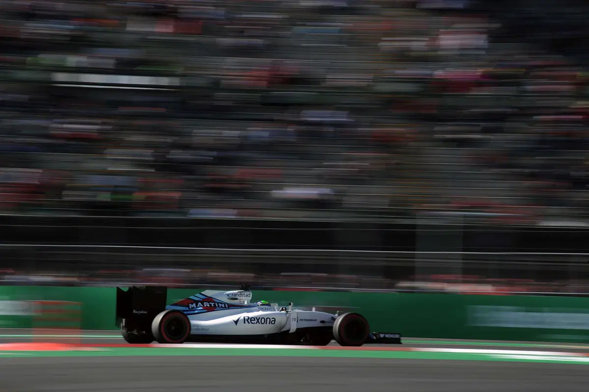 F1, Gp Messico 2016: pole per Hamilton (27)