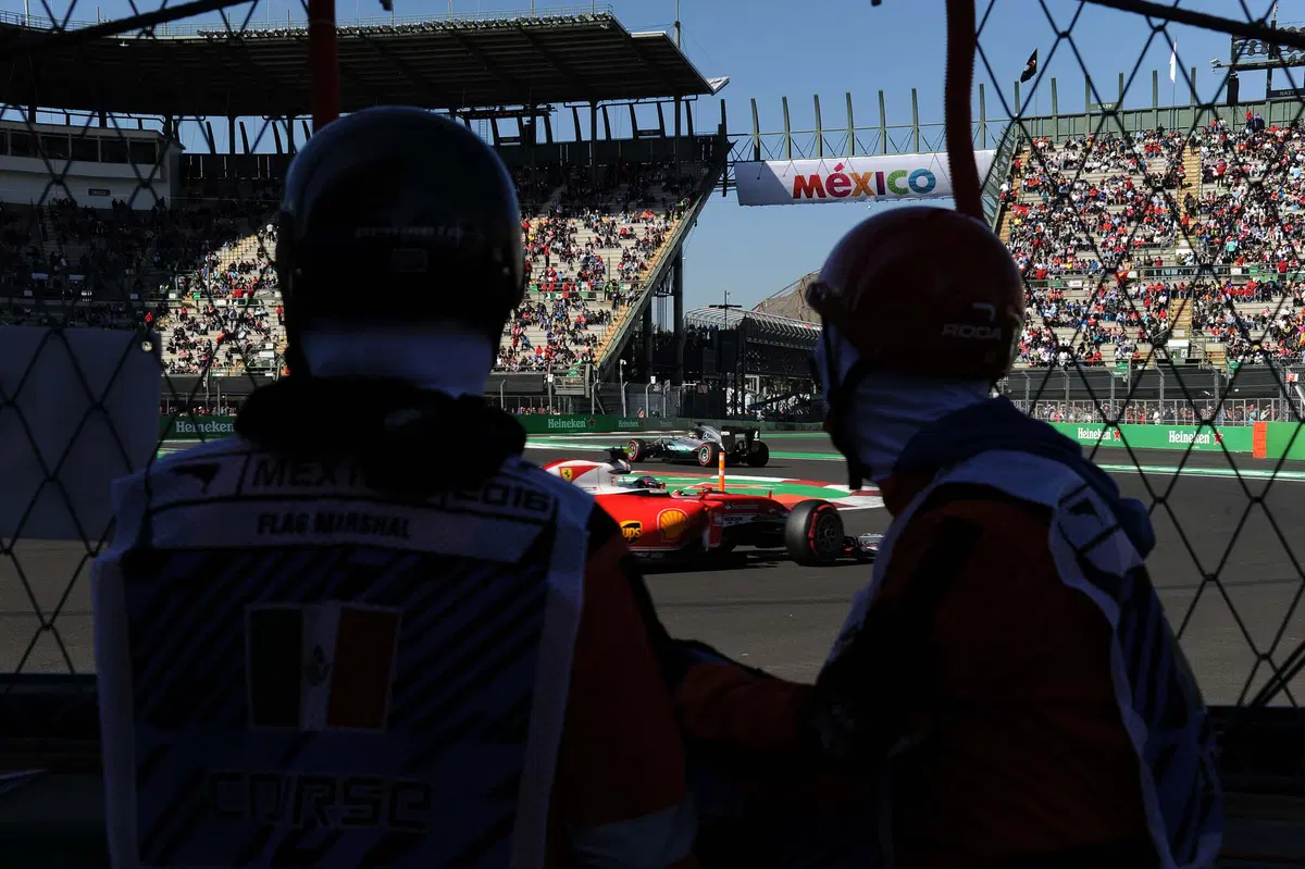 F1, Gp Messico 2016: pole per Hamilton (37)