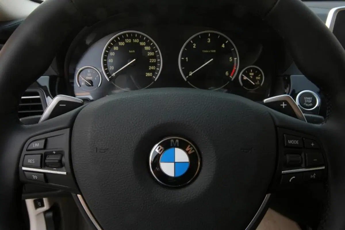 BMW Serie 6 Coupé (28)