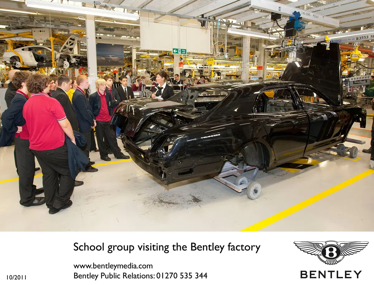 Bentley apre le porte ai giovani