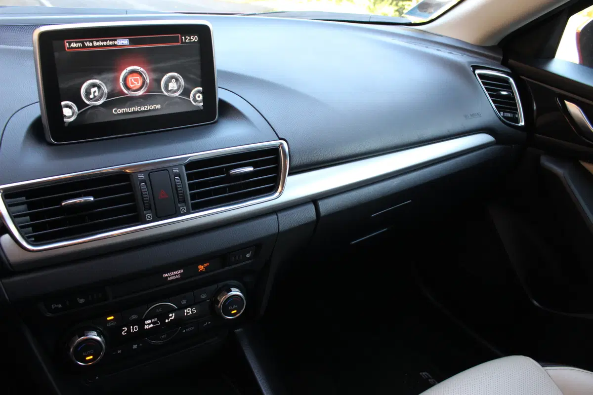 Mazda 3 | Test drive #AMboxing (23)