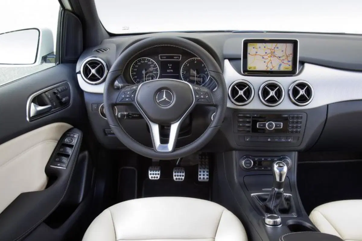 Mercedes Classe B: vis à vis con Cesare Salvini (60)