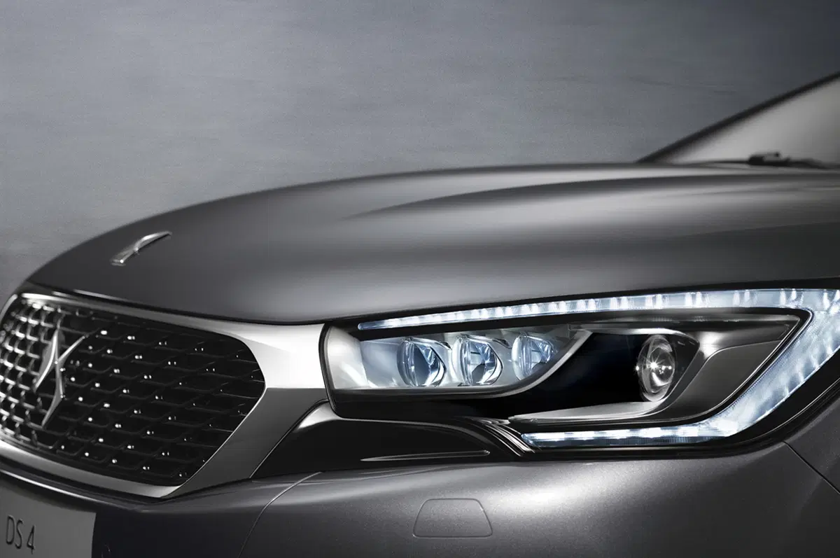 DS4 Crossback (4)