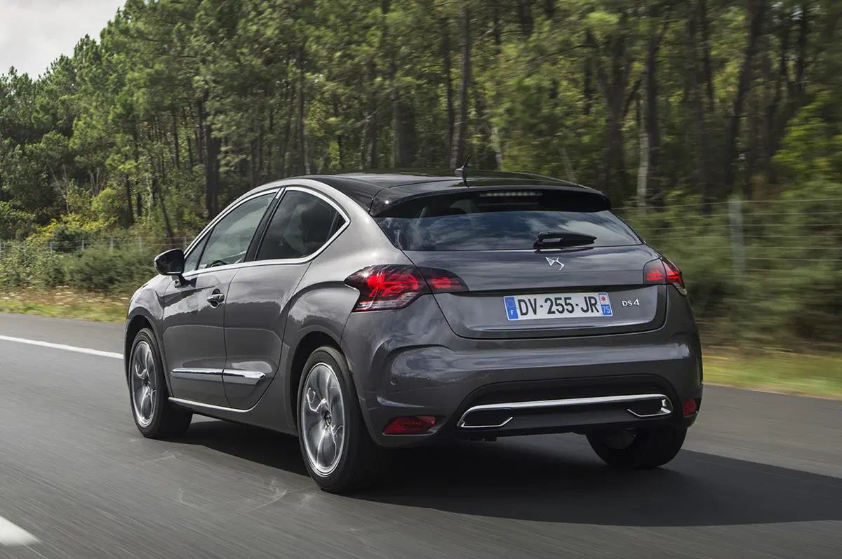 DS4 Crossback (8)