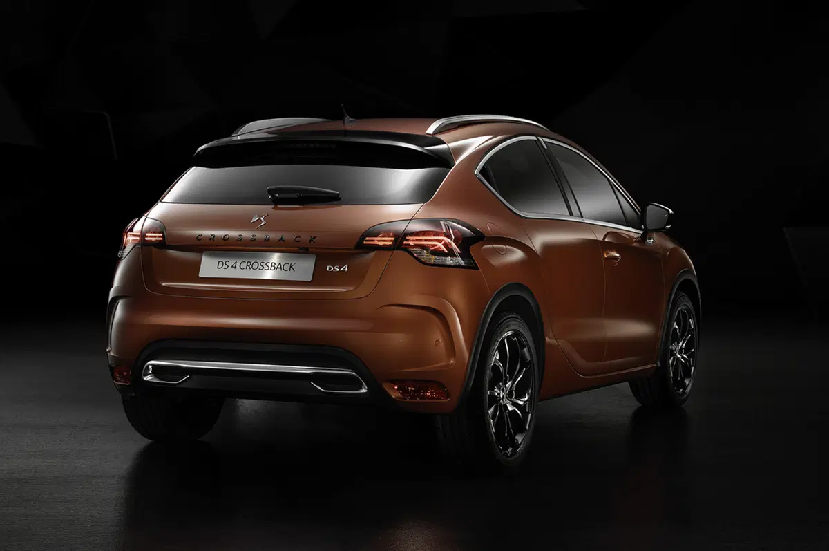 DS4 Crossback (27)