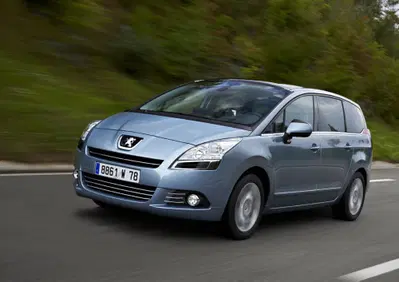 Peugeot 508, 5008 e 807: nuovo listino prezzi allestimenti