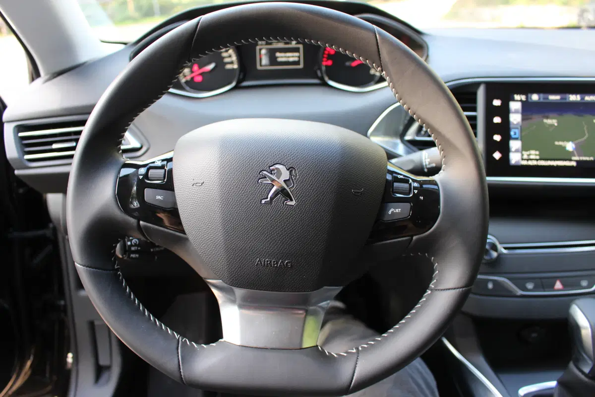 Peugeot 308 SW | Test drive #AMboxing (27)