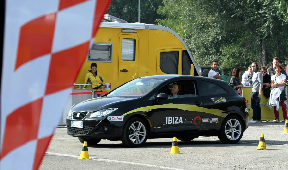 Seat: Sara Safe Factor 2011