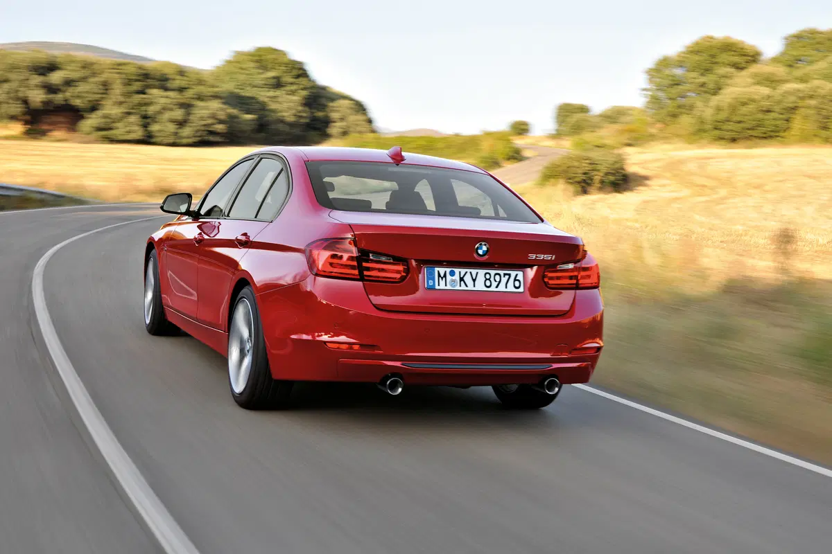 BMW nuova Serie 3 (7)