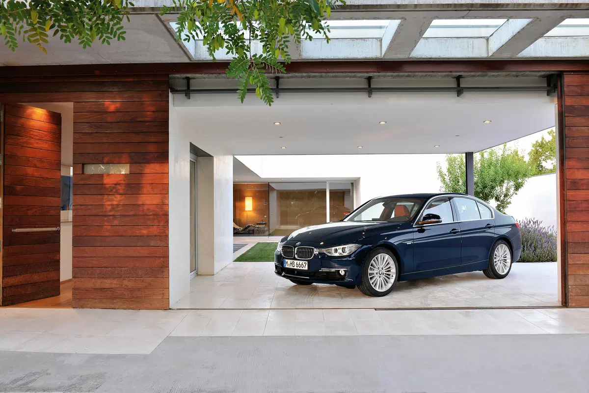 BMW nuova Serie 3 (11)