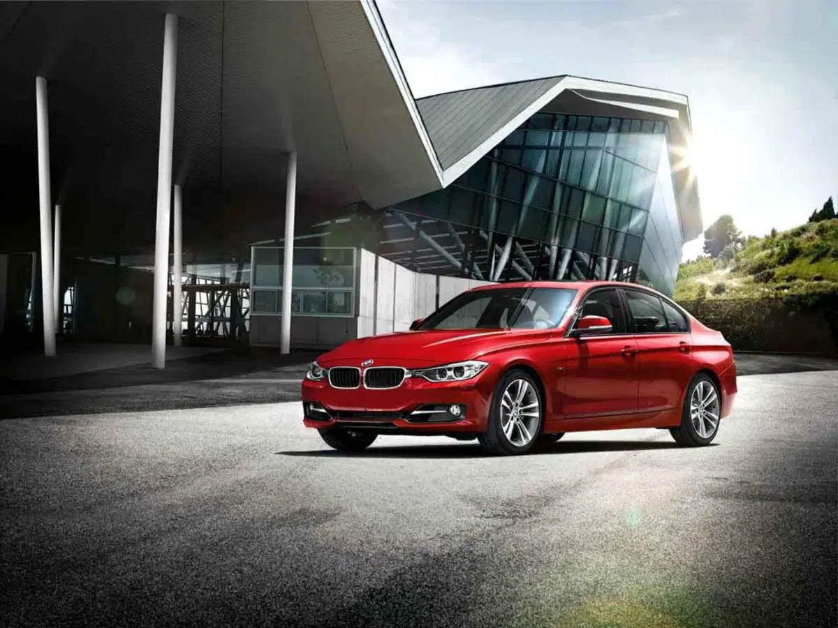 BMW nuova Serie 3 (15)