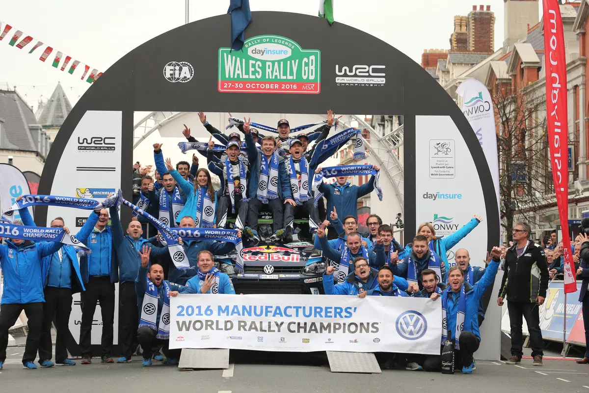 WRC16 Galles. Volkswagen Mondiale 4 (Grazie Ogier)! (15)