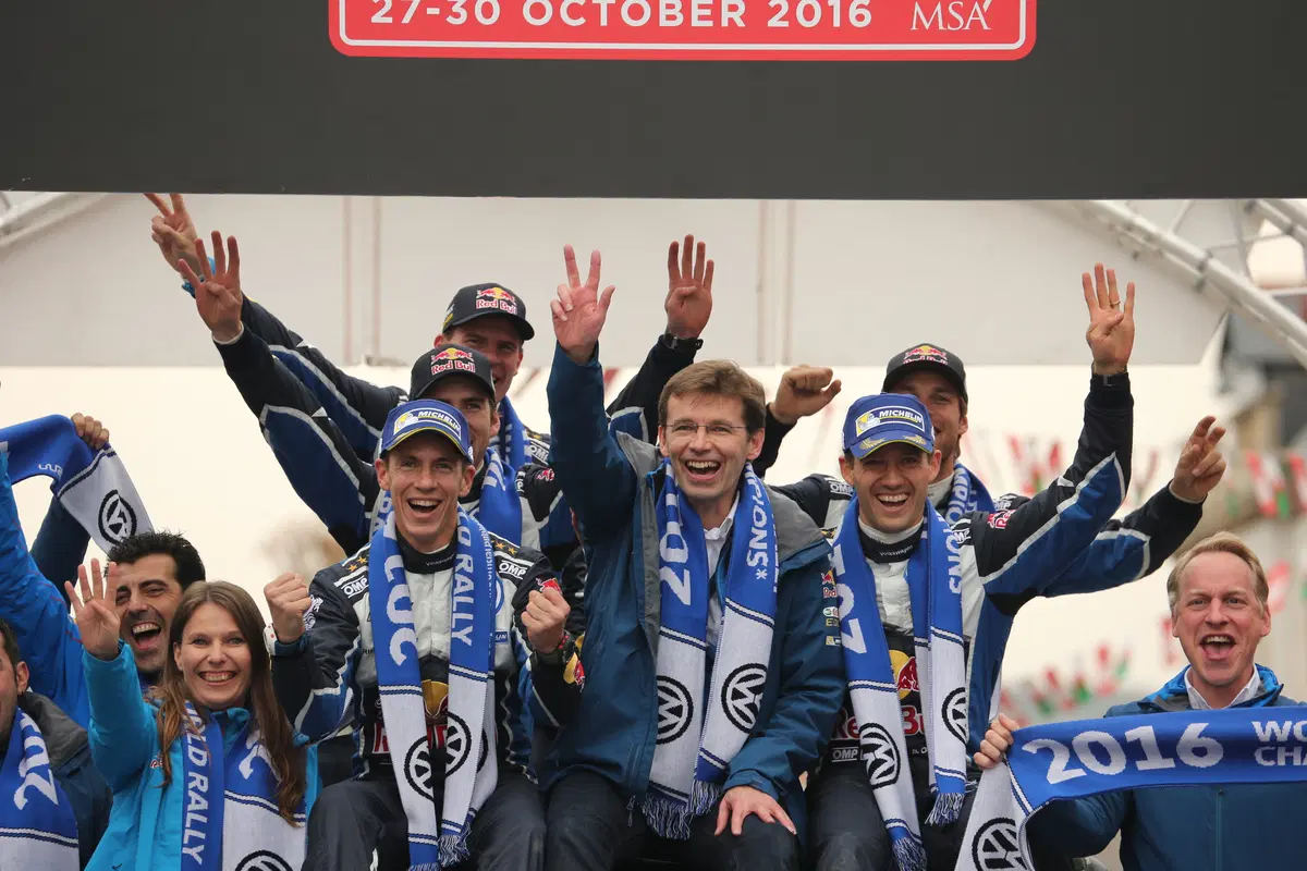 WRC16 Galles. Volkswagen Mondiale 4 (Grazie Ogier)! (21)