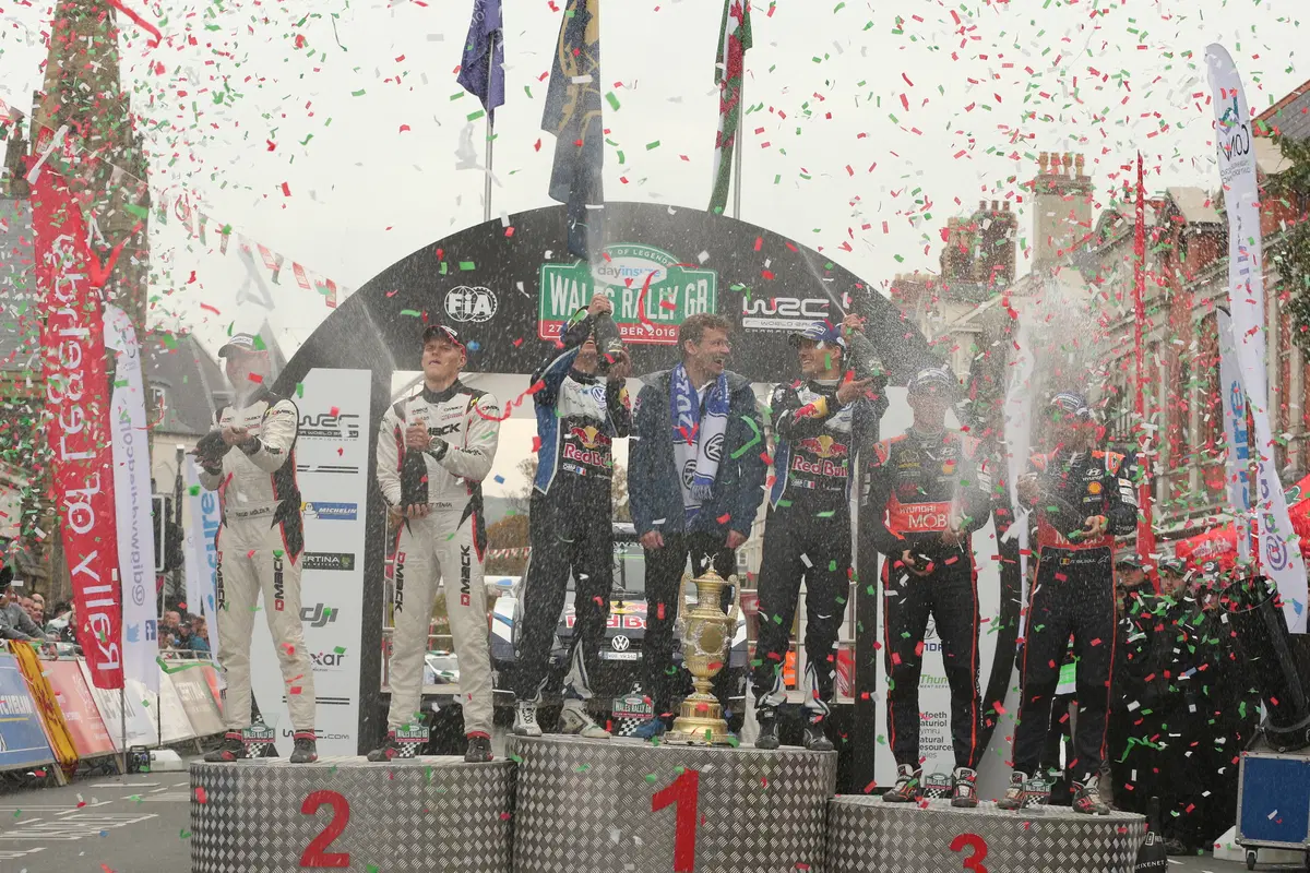 WRC16 Galles. Volkswagen Mondiale 4 (Grazie Ogier)! (32)