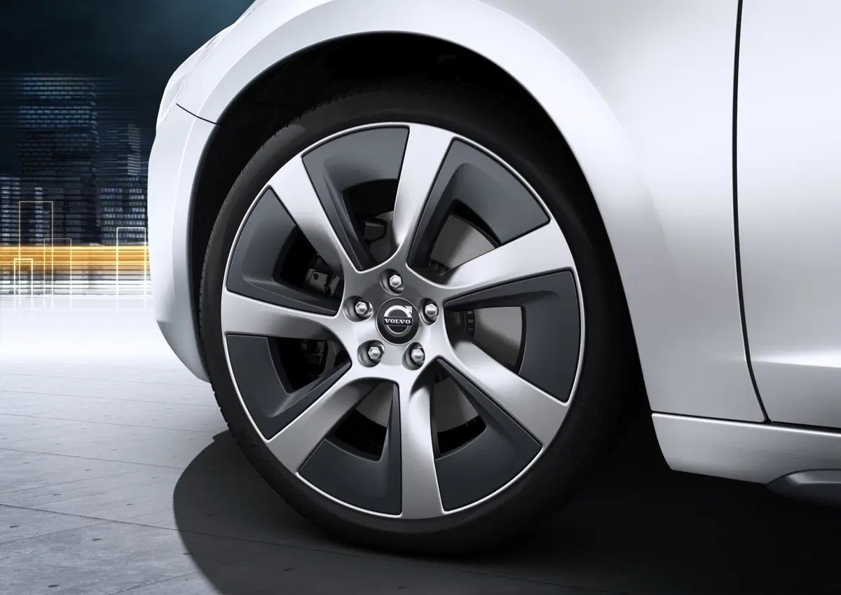 Volvo V60 Plug-in Hybrid (13)