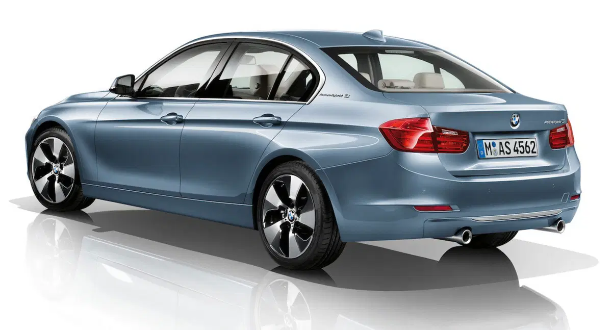 BMW Serie 3: ActiveHybrid ed M-Sport (2)