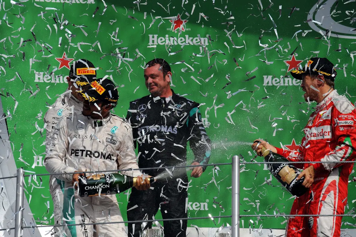 F1, Gp Messico 2016: vince Hamilton (32)