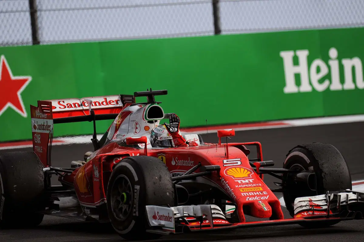 F1, Gp Messico 2016: vince Hamilton (15)
