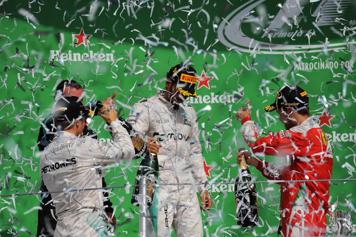 F1, Gp Messico 2016: vince Hamilton (36)