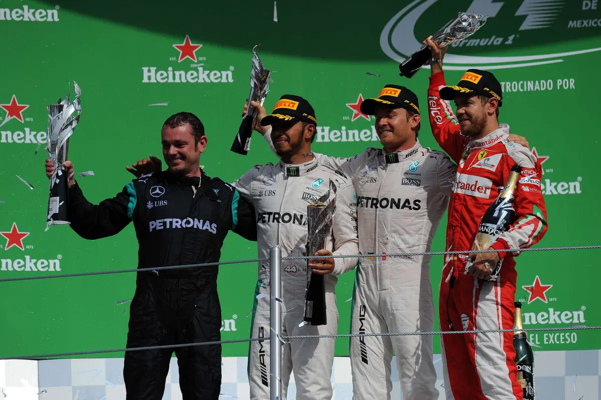 F1, Gp Messico 2016: vince Hamilton