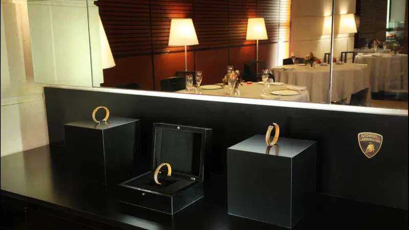 Collezione Automobili Lamborghini in mostra al Ristorante Cracco
