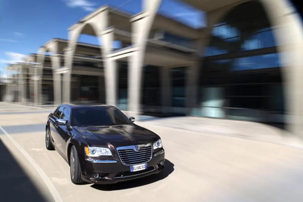 Lancia Thema (24)