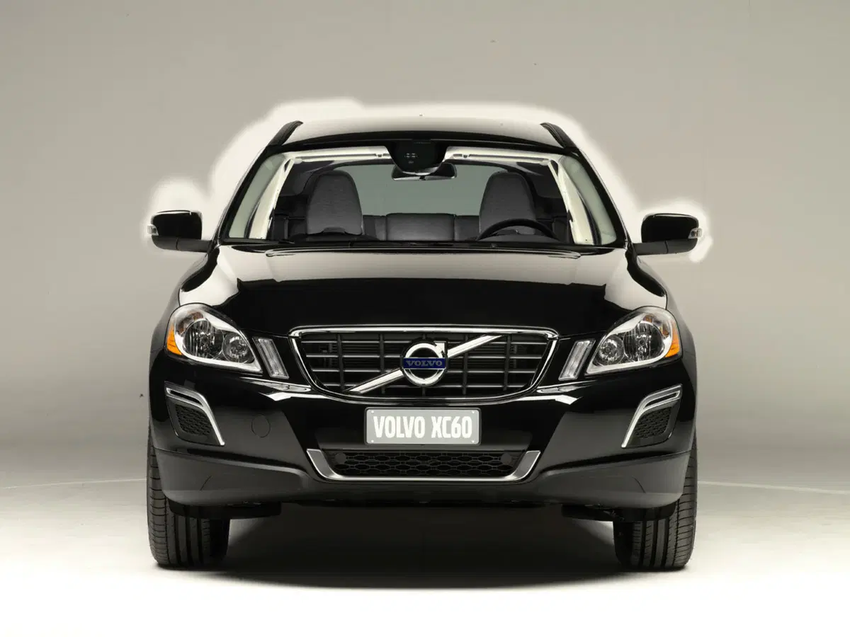 Volvo: XC60 Limited Edition e colorazioni opache (3)