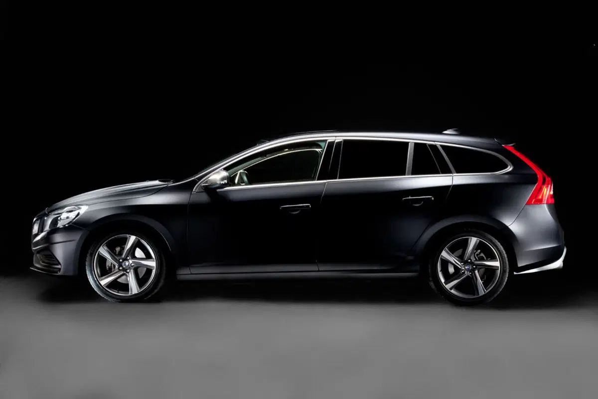 Volvo: XC60 Limited Edition e colorazioni opache (9)