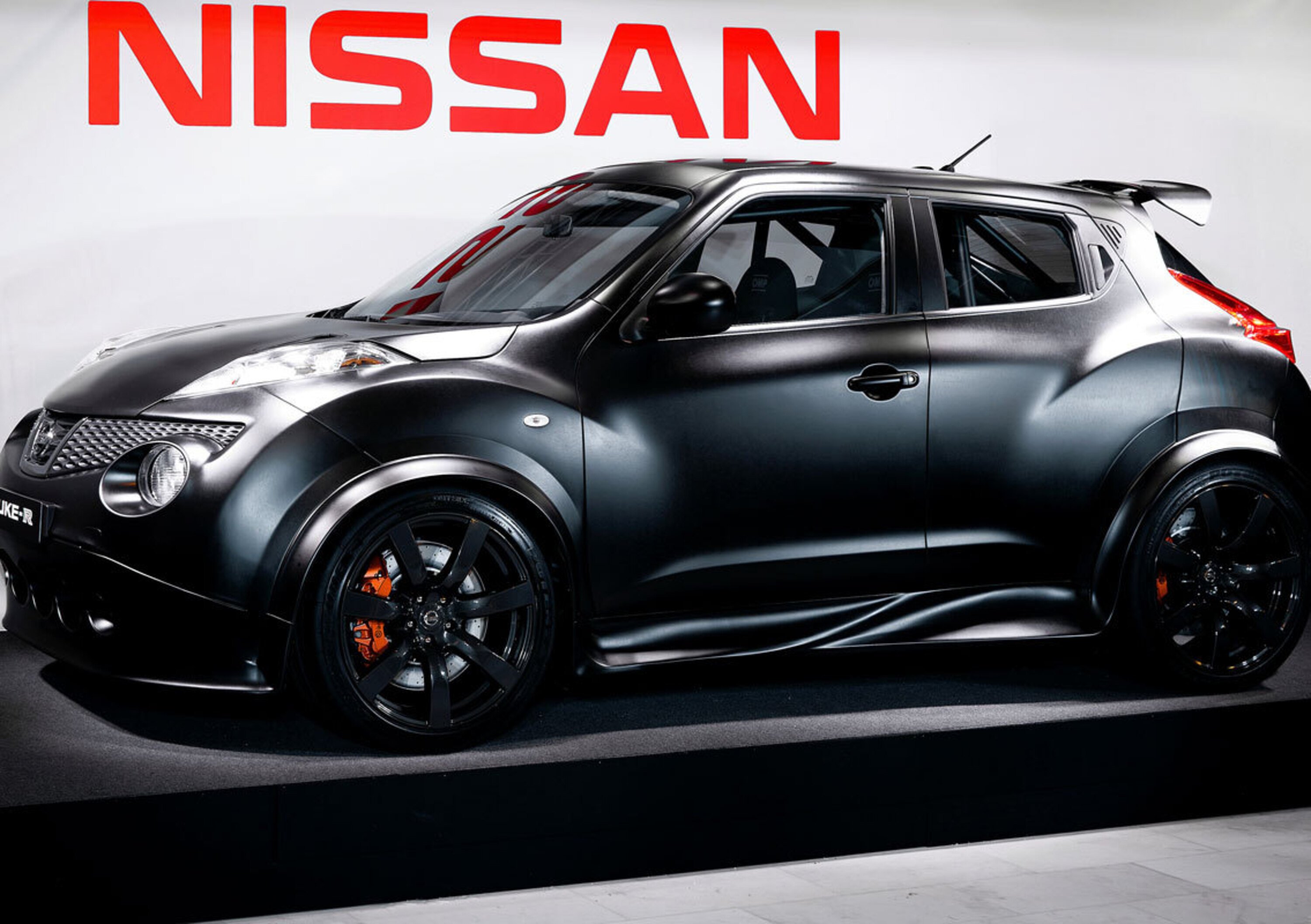 Nissan Juke-R: prima immagine ufficiale