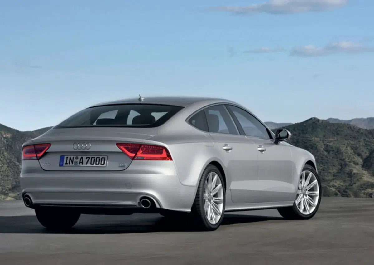 Audi: novità per A5, A7 e Q3 (4)