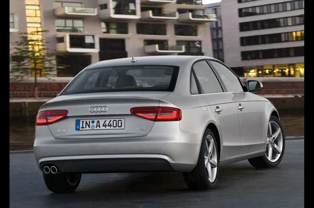 Audi A4 restyling (17)