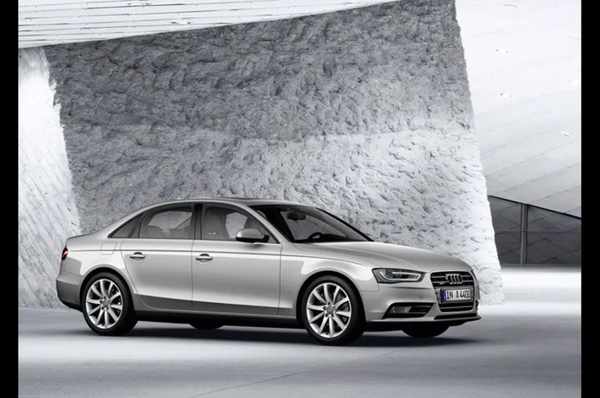 Audi A4 restyling (18)