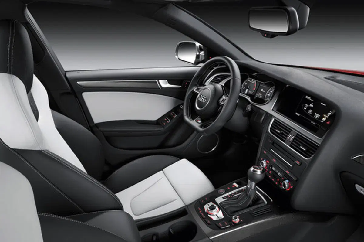 Audi A4 restyling (40)