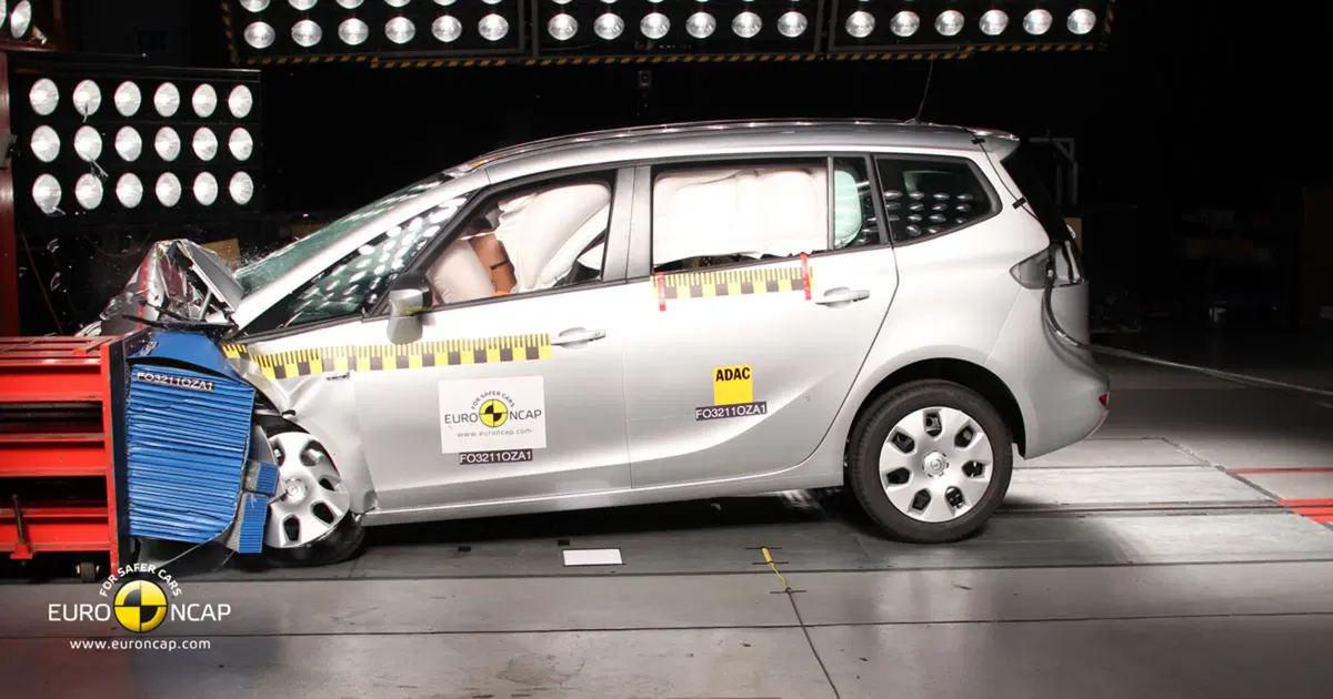 Opel: 5 stelle Euro Ncap per Zafira Tourer e Astra GTC (2)