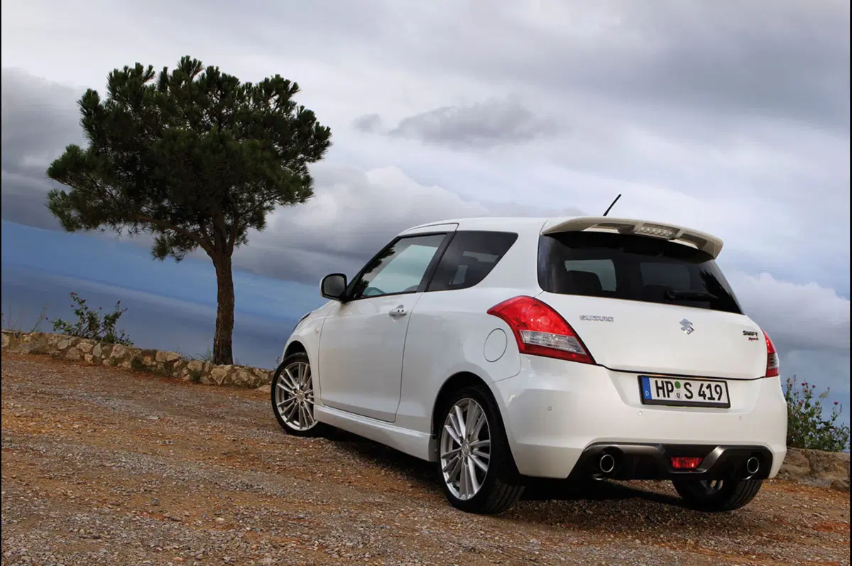 Suzuki Swift Sport: listino prezzi (3)