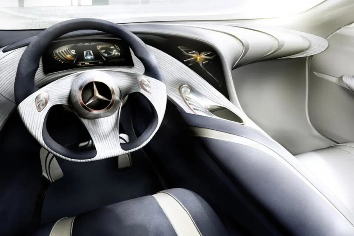 Mercedes-Benz: sempre connessi (20)