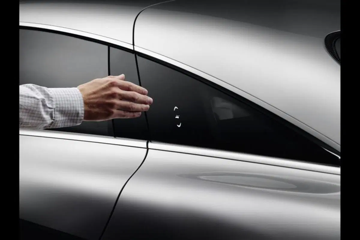 Mercedes-Benz: sempre connessi (38)