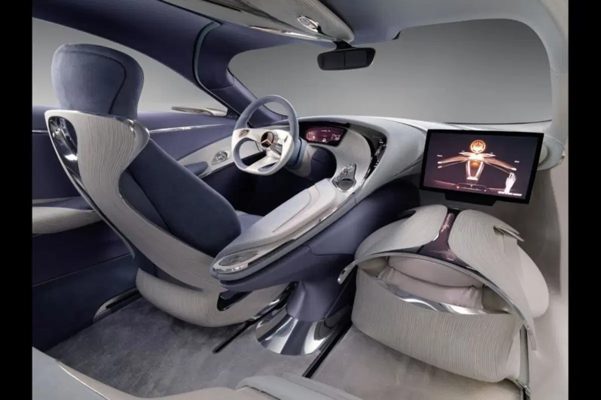 Mercedes-Benz: sempre connessi (40)