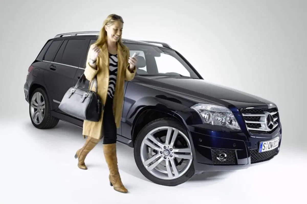 Mercedes-Benz: sempre connessi (44)