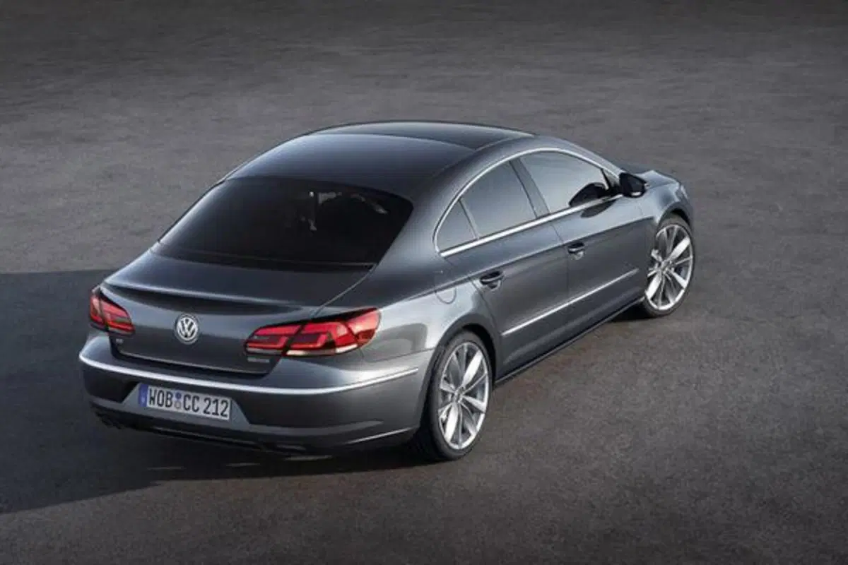 Volkswagen Passat CC 2012 (3)