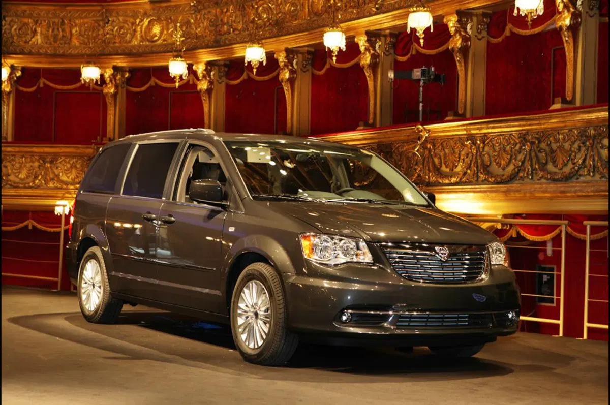 Lancia Thema e Voyager: porte aperte il 5 e 6 novembre (5)