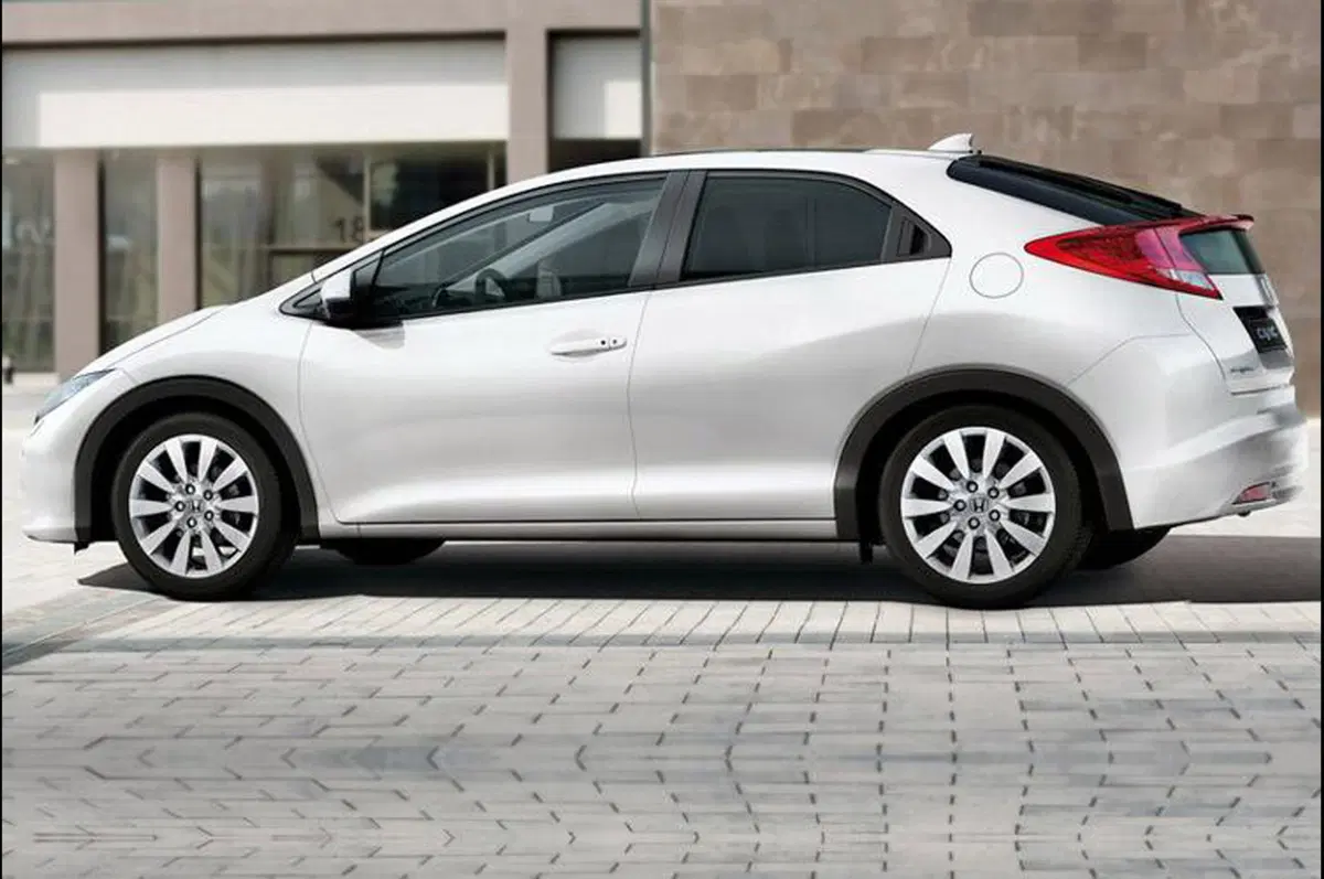 Honda Civic 2012: nuove immagini ufficiali (25)