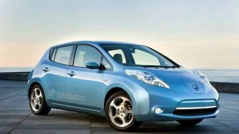 Nissan Leaf &ldquo;Auto dell'Anno 2011-2012&rdquo; in Giappone