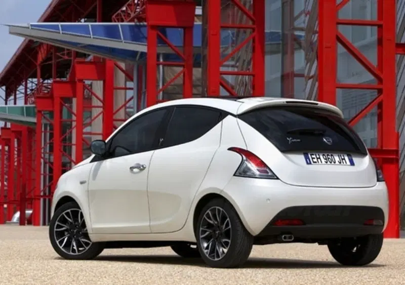 Lancia e Leasys insieme nell'operazione &ldquo;Ypsilon Tender to Thema&rdquo;
